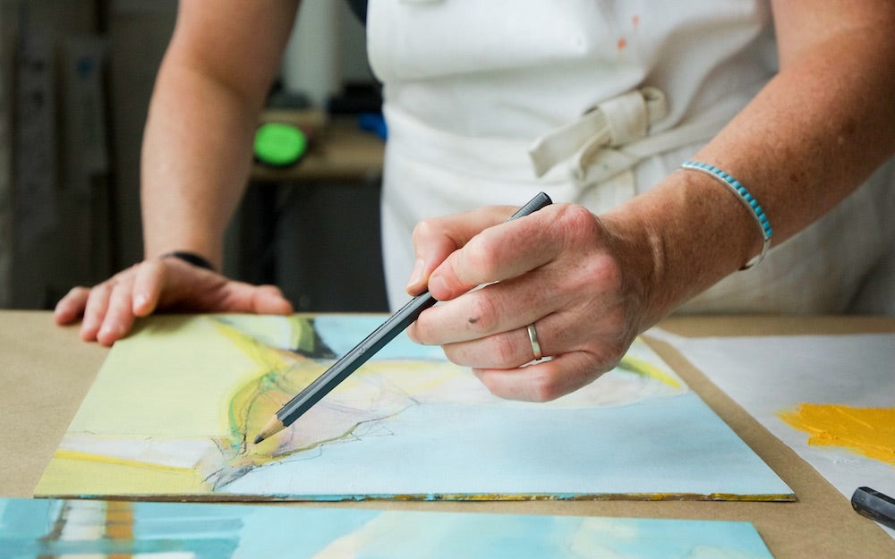 Jennifer Pratt Artist in her Studio